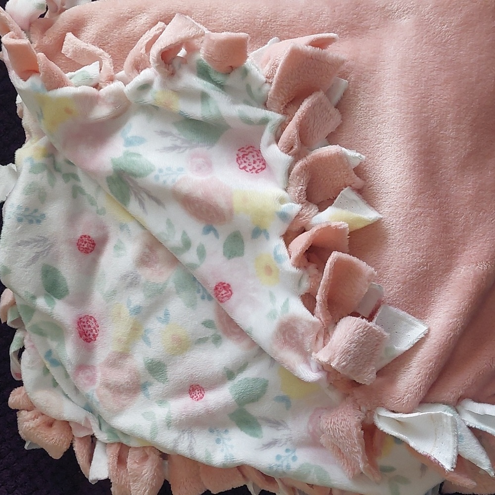 Handmade  REVERSIBLE  Tie Baby Blanket